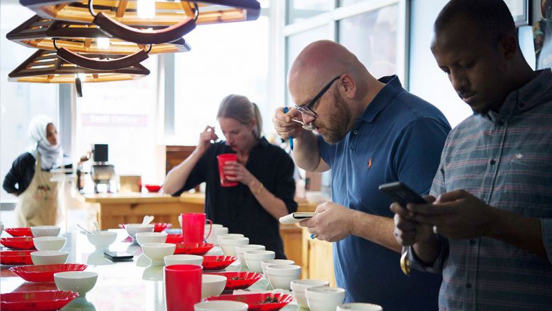 Elbgold aus Hamburg verkauft nachhaltige Direct Trade Kaffees mit individuellem Röstprofil